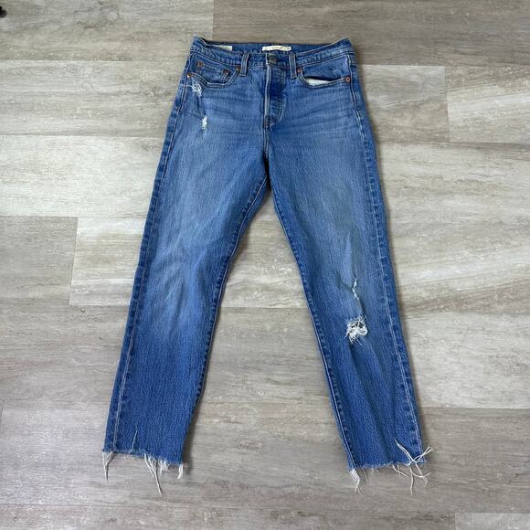 Levi’s Wedgie Raw Edge Hem Button Fly Jeans Size 26 medium dark wash - Picture 1 of 10
